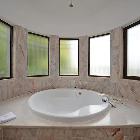 Vale Do Garrao Sleeps 8 With Pool Air Con And Wifi Villa *