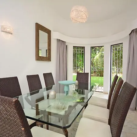 Vale Do Garrao Sleeps 8 With Pool Air Con And Wifi Villa