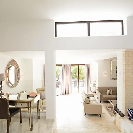 Vale Do Garrao Sleeps 8 With Pool Air Con And Wifi Villa Vale do Lobo